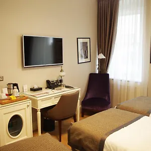 Meroddi Galata Mansion 3* Стамбул